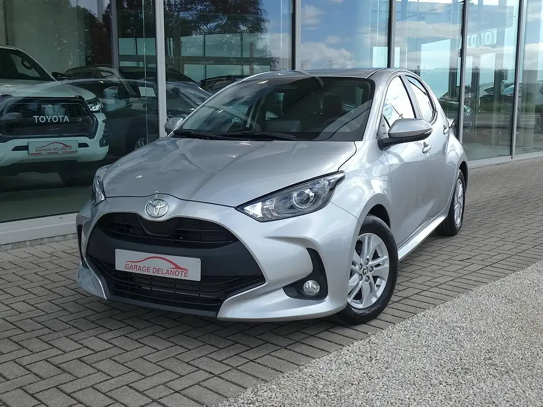 Toyota Yaris - Thumbnail 2