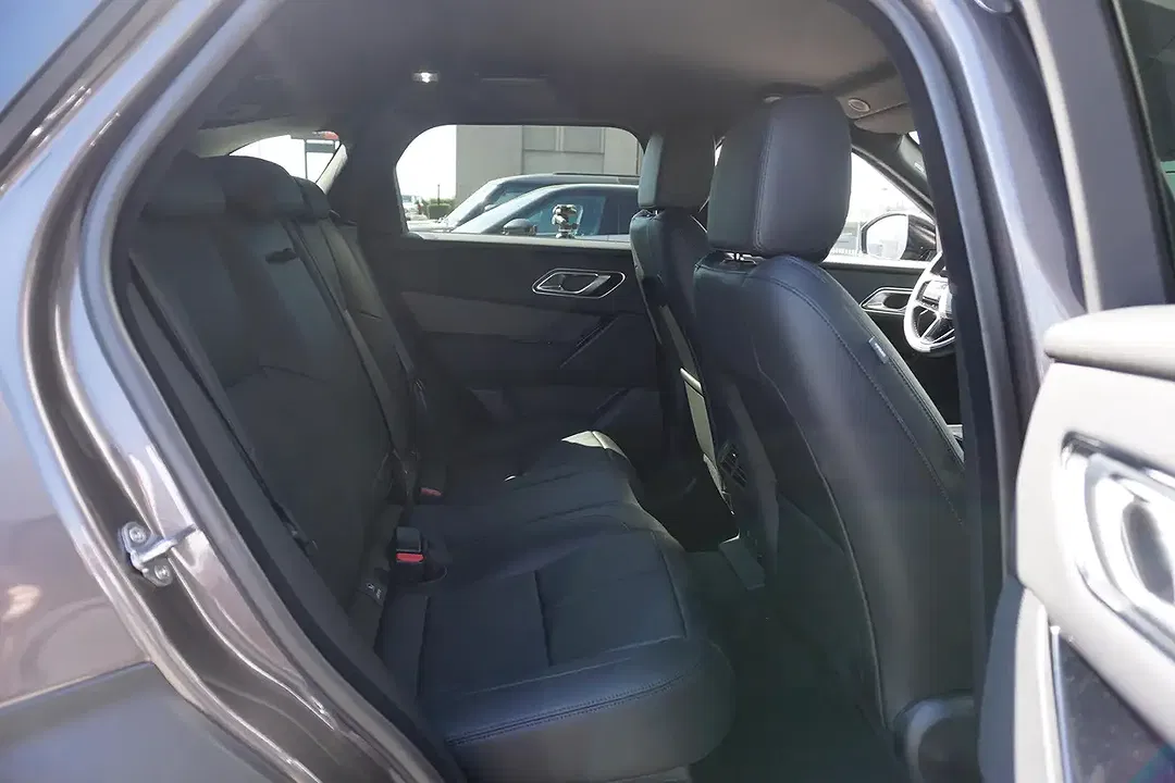 Land Rover Range Rover Velar - Thumbnail 13