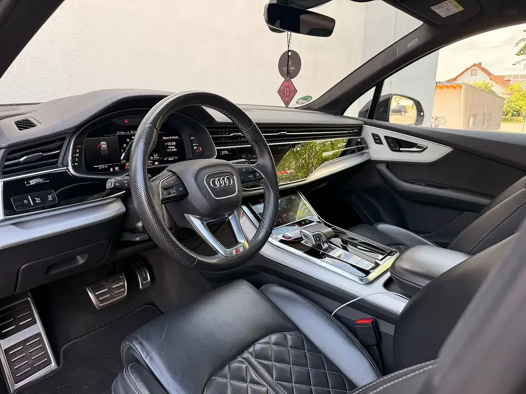 Audi SQ7 - Thumbnail 20