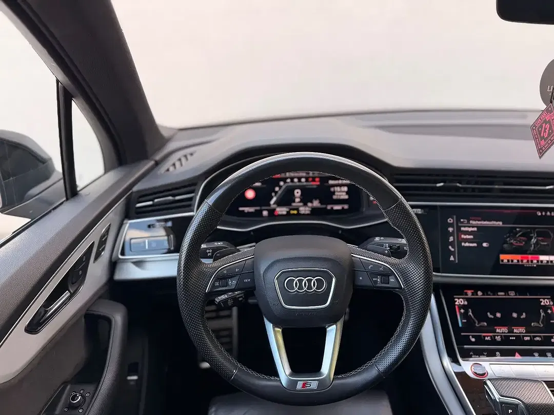 Audi SQ7 - Thumbnail 22