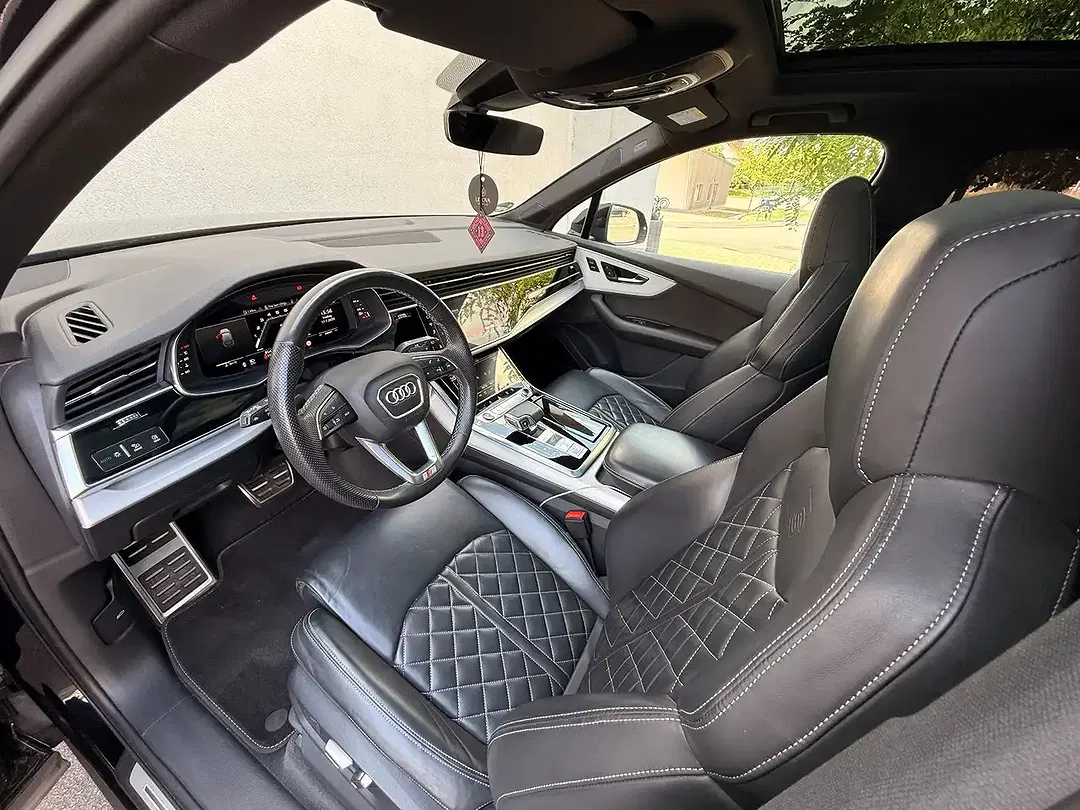 Audi SQ7 - Thumbnail 23