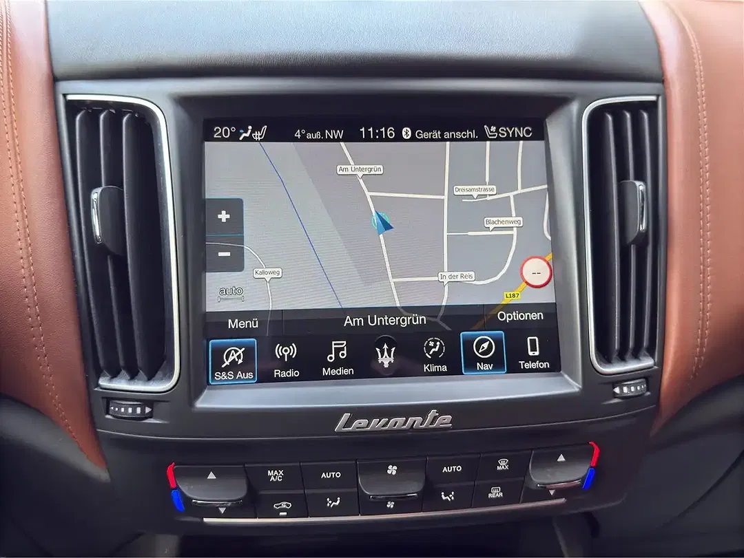 Maserati Levante - Thumbnail 15