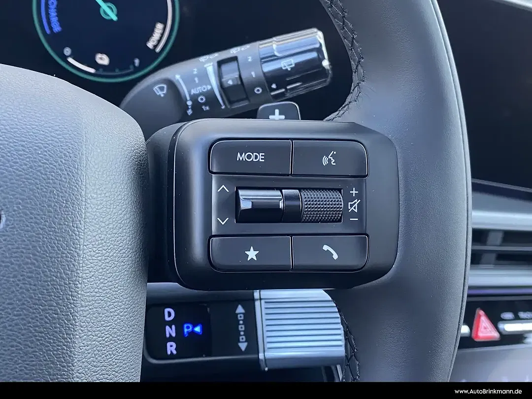 Hyundai SANTA FE - Thumbnail 15