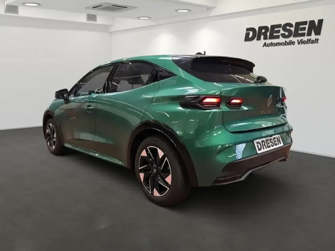 Renault Clio - Thumbnail 3
