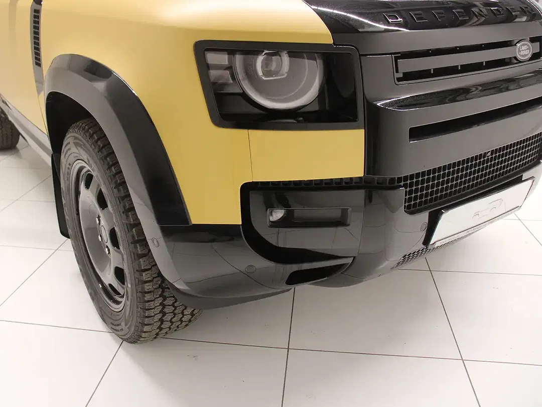 Land Rover Defender - Thumbnail 10