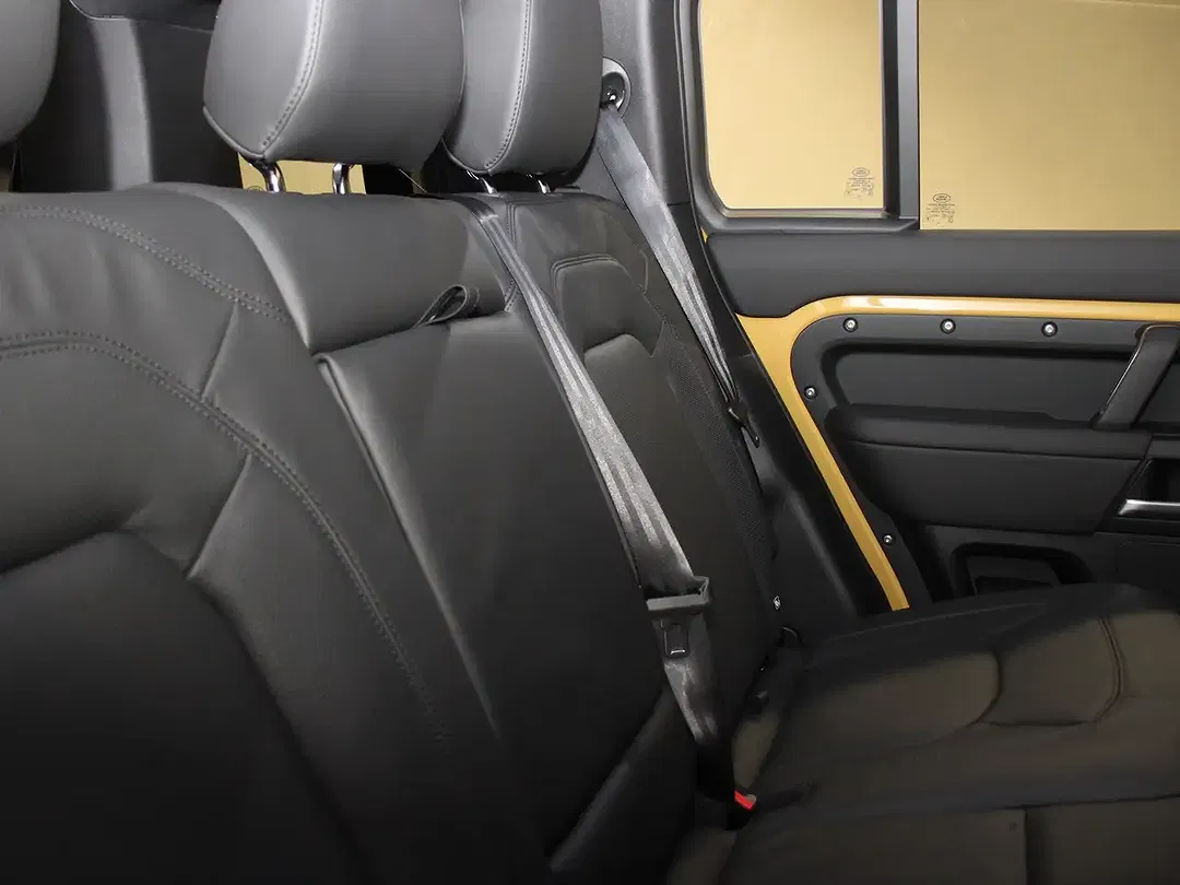 Land Rover Defender - Thumbnail 8