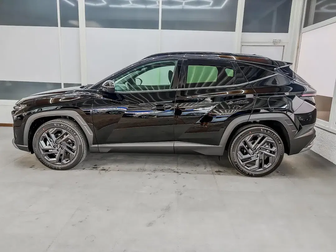 Hyundai TUCSON - Thumbnail 3