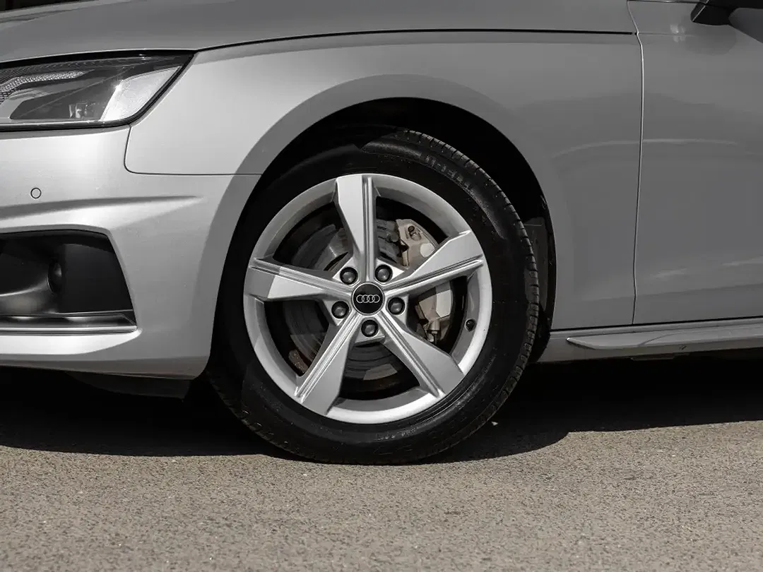 Audi A4 - Thumbnail 5