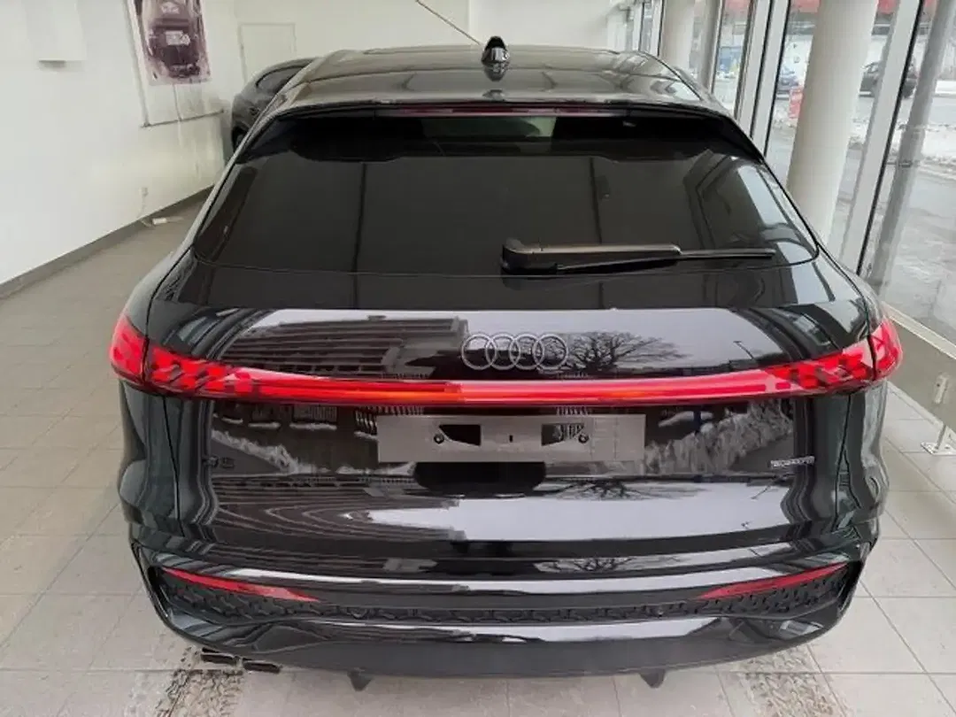 Audi Q5 - Thumbnail 3