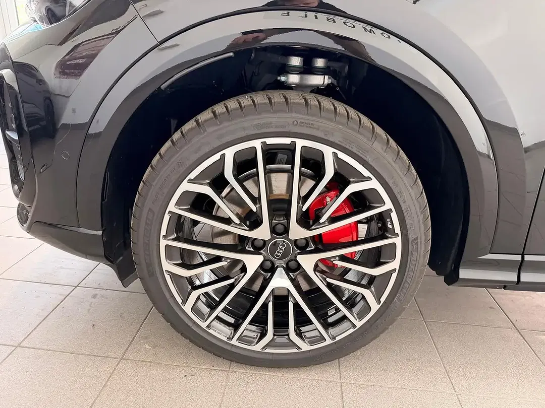 Audi Q5 - Thumbnail 6