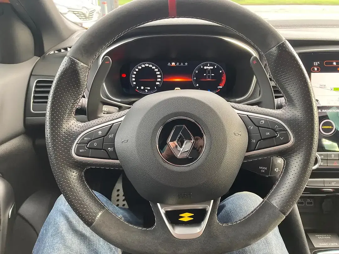 Renault Megane - Thumbnail 10