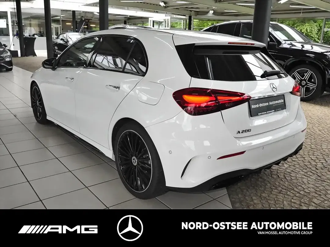 Mercedes-Benz A 200 - Thumbnail 4