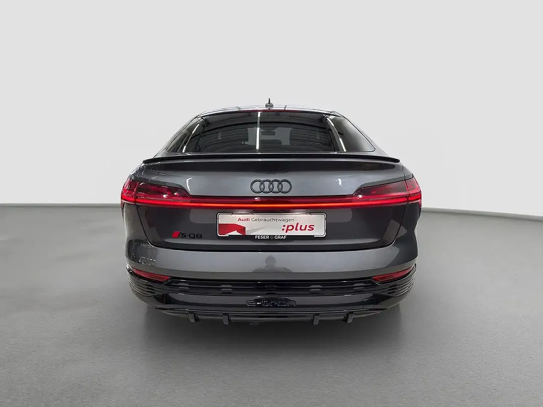 Audi SQ8 - Thumbnail 8