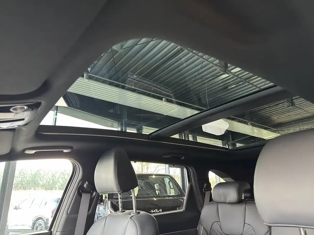 Kia Sorento - Thumbnail 22