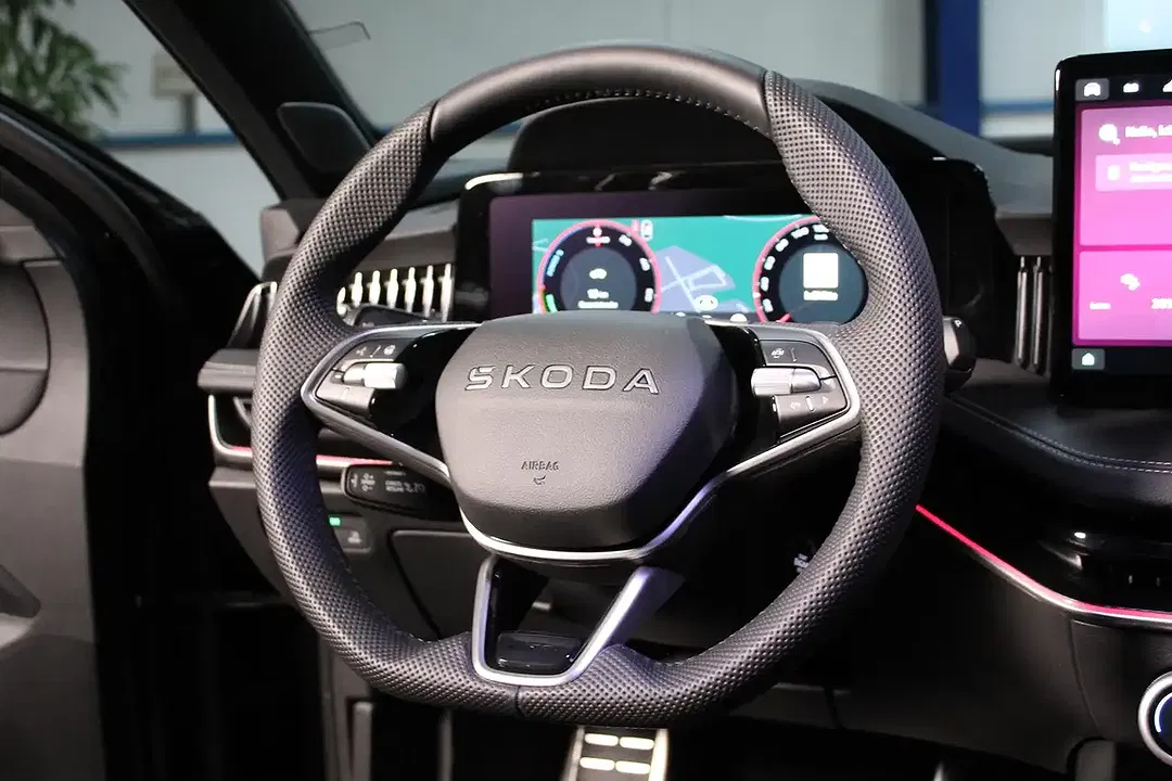 Skoda Superb - Thumbnail 12