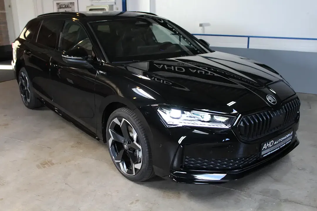 Skoda Superb - Thumbnail 3