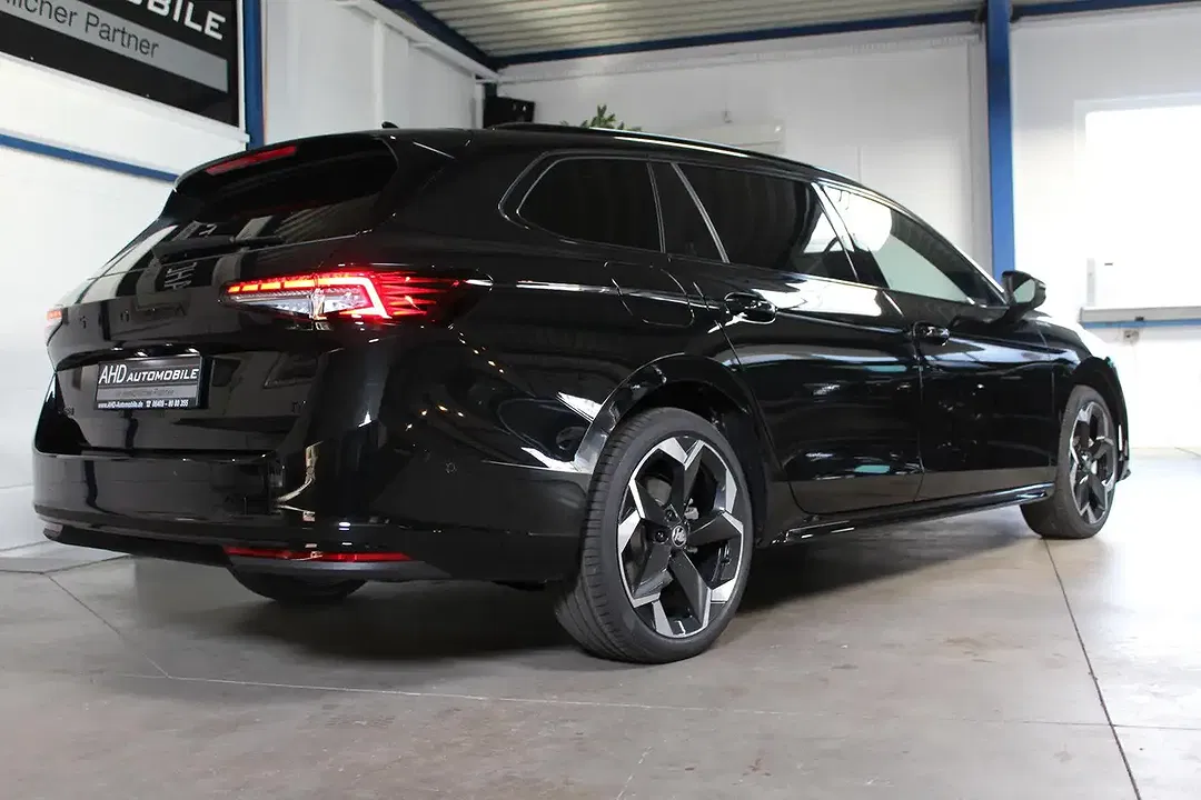 Skoda Superb - Thumbnail 5