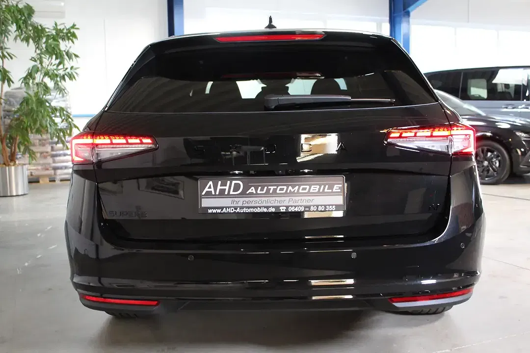 Skoda Superb - Thumbnail 6