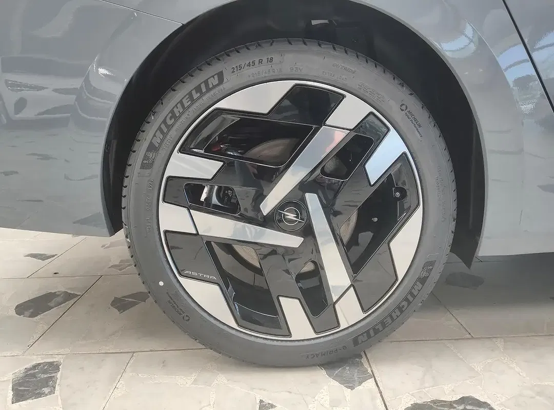 Opel Astra - Thumbnail 8