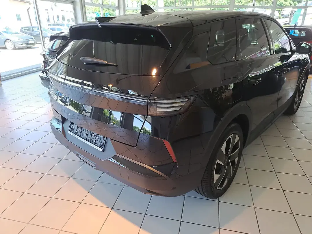 Opel Grandland - Thumbnail 3