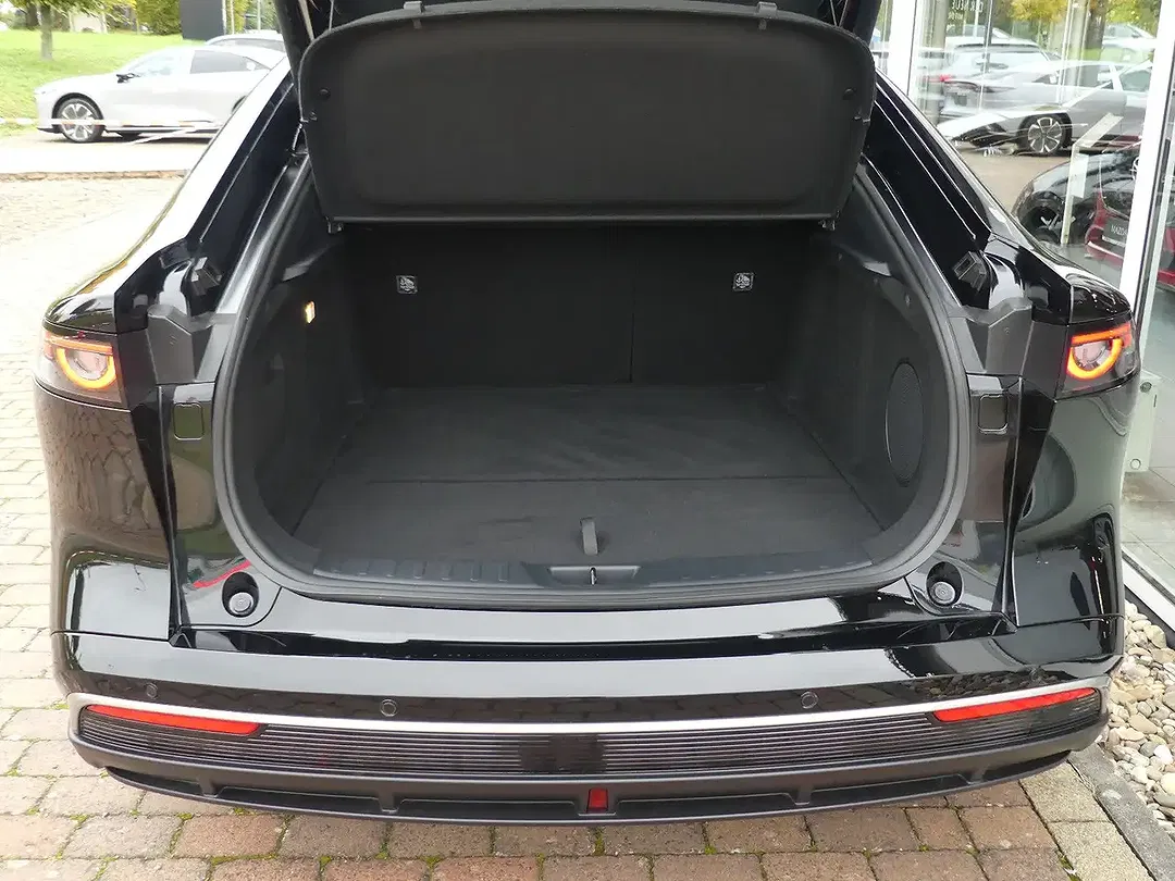 Mazda 6e - Thumbnail 8