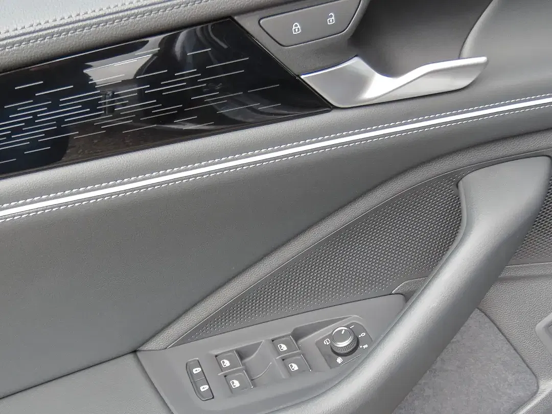Volkswagen Passat Variant - Thumbnail 12