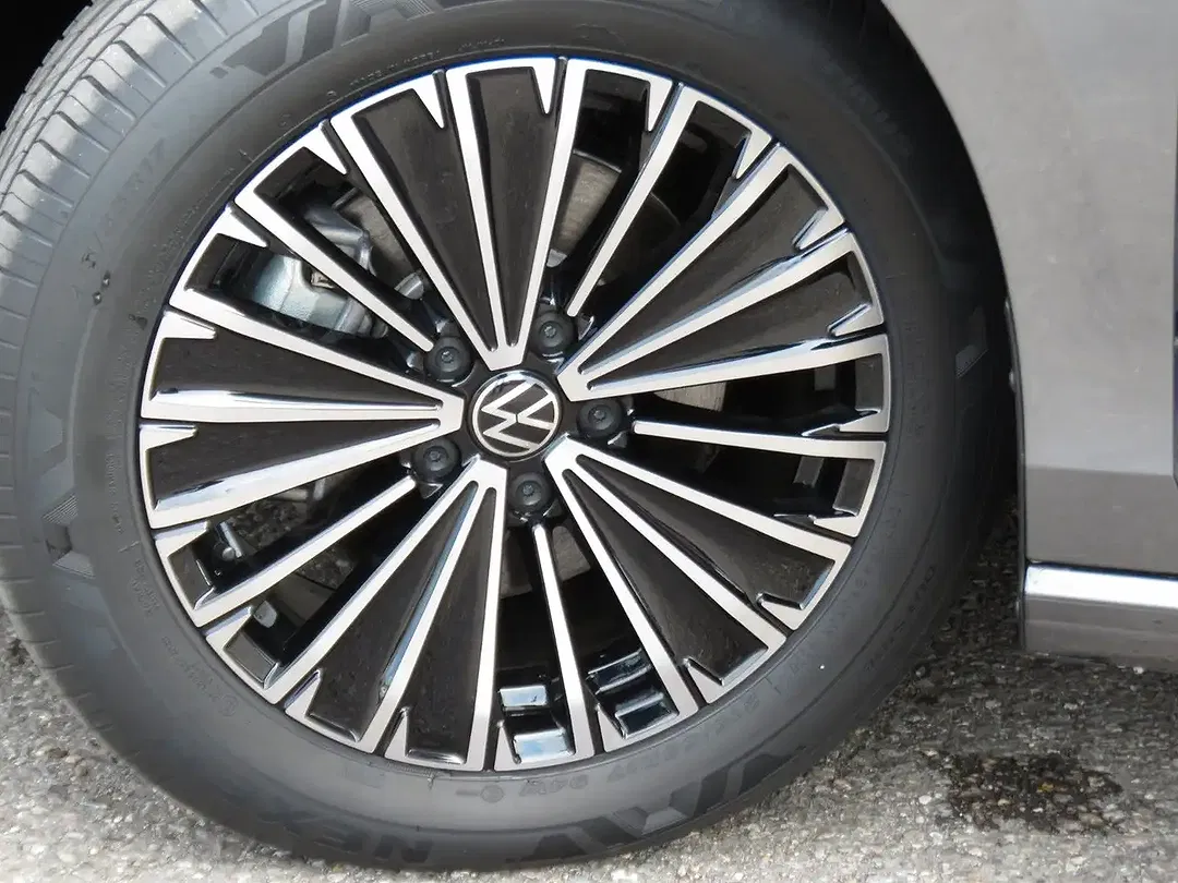 Volkswagen Passat Variant - Thumbnail 4