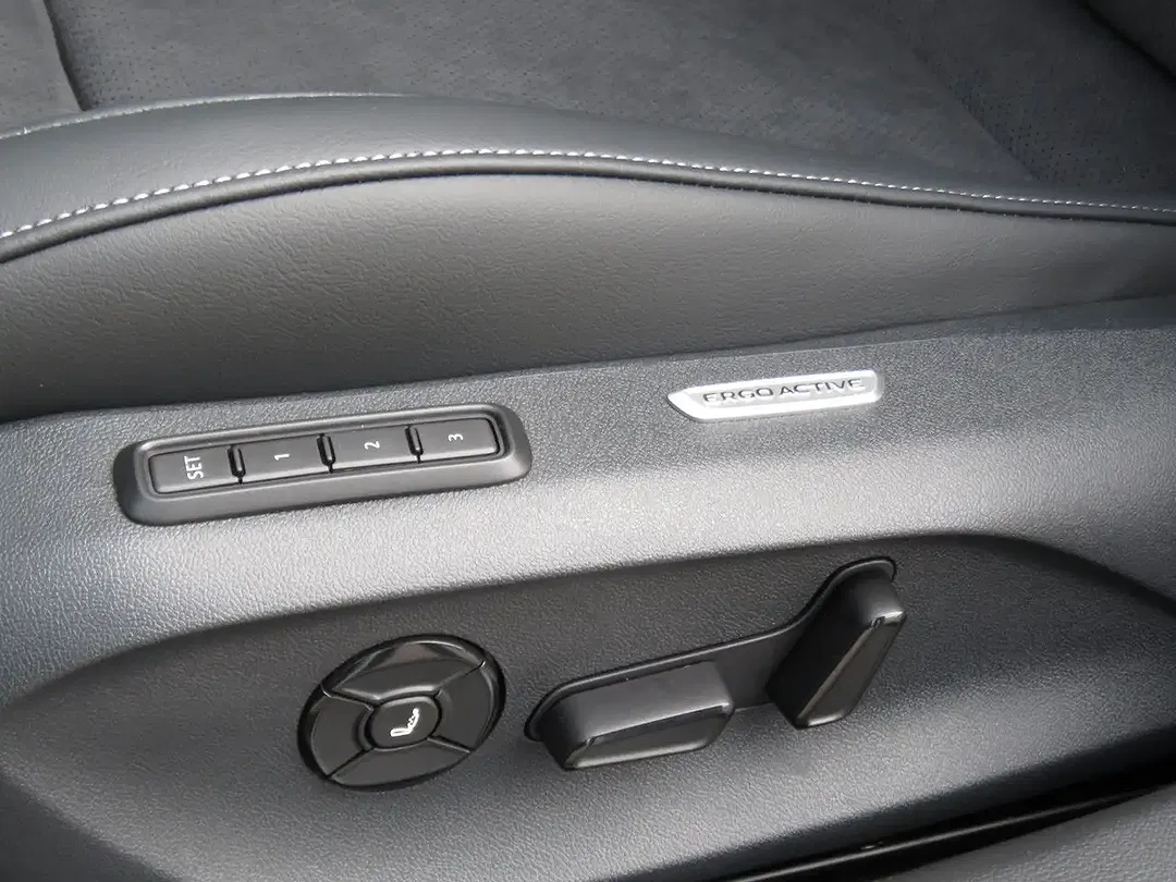 Volkswagen Passat Variant - Thumbnail 8