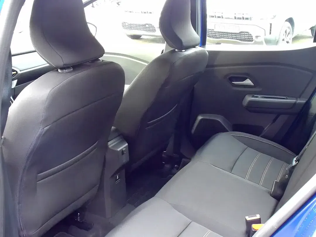 Dacia Sandero - Thumbnail 9