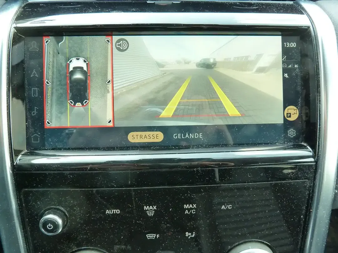 Land Rover Discovery - Thumbnail 11