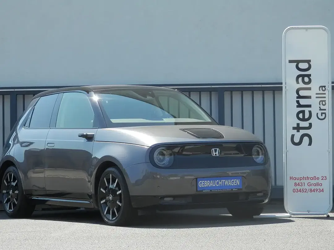 Honda e - Thumbnail 2