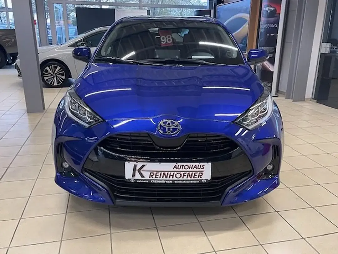 Toyota Yaris - Thumbnail 2