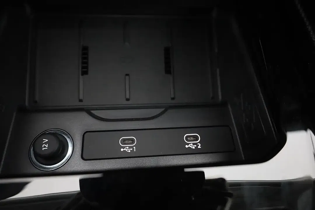 Audi Q3 - Thumbnail 12