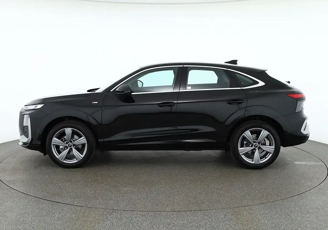 Audi Q3 - Thumbnail 1