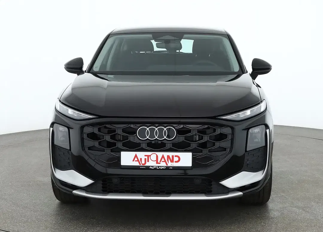 Audi Q3 - Thumbnail 7