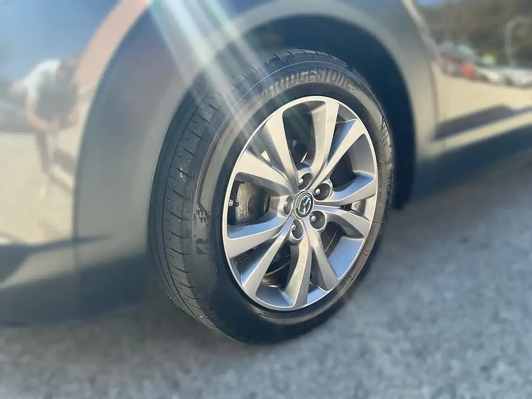 Mazda CX-30 - Thumbnail 4