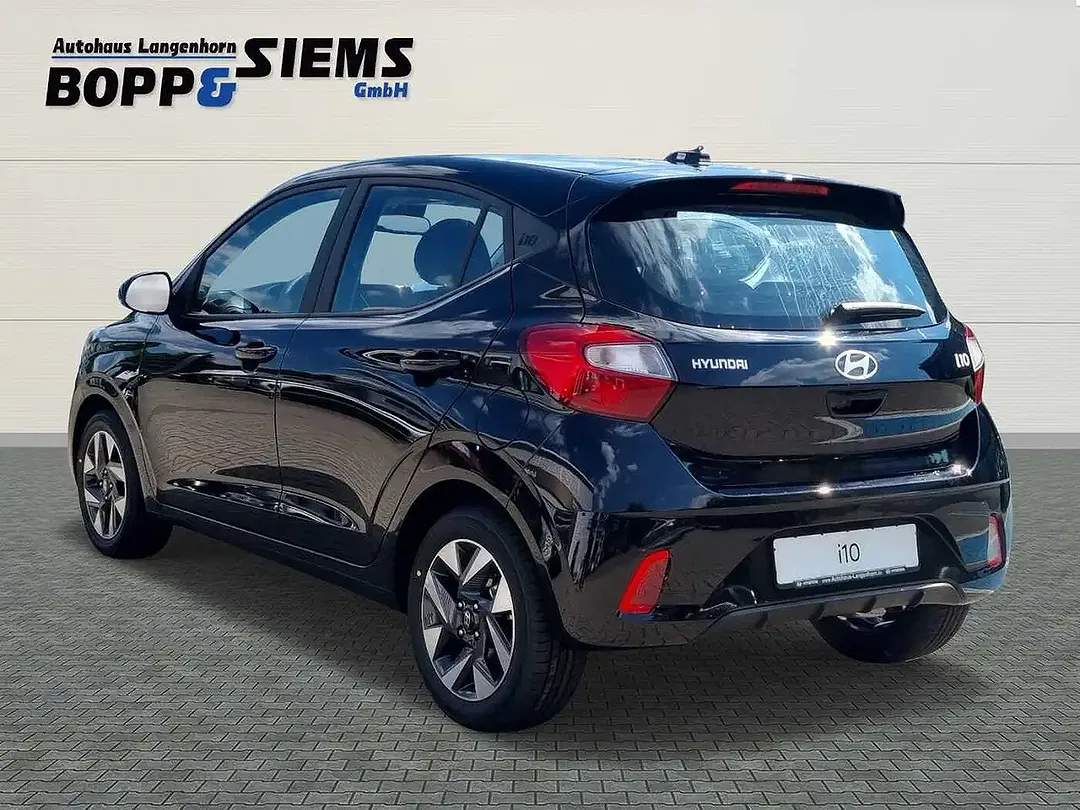 Hyundai i10 - Thumbnail 3