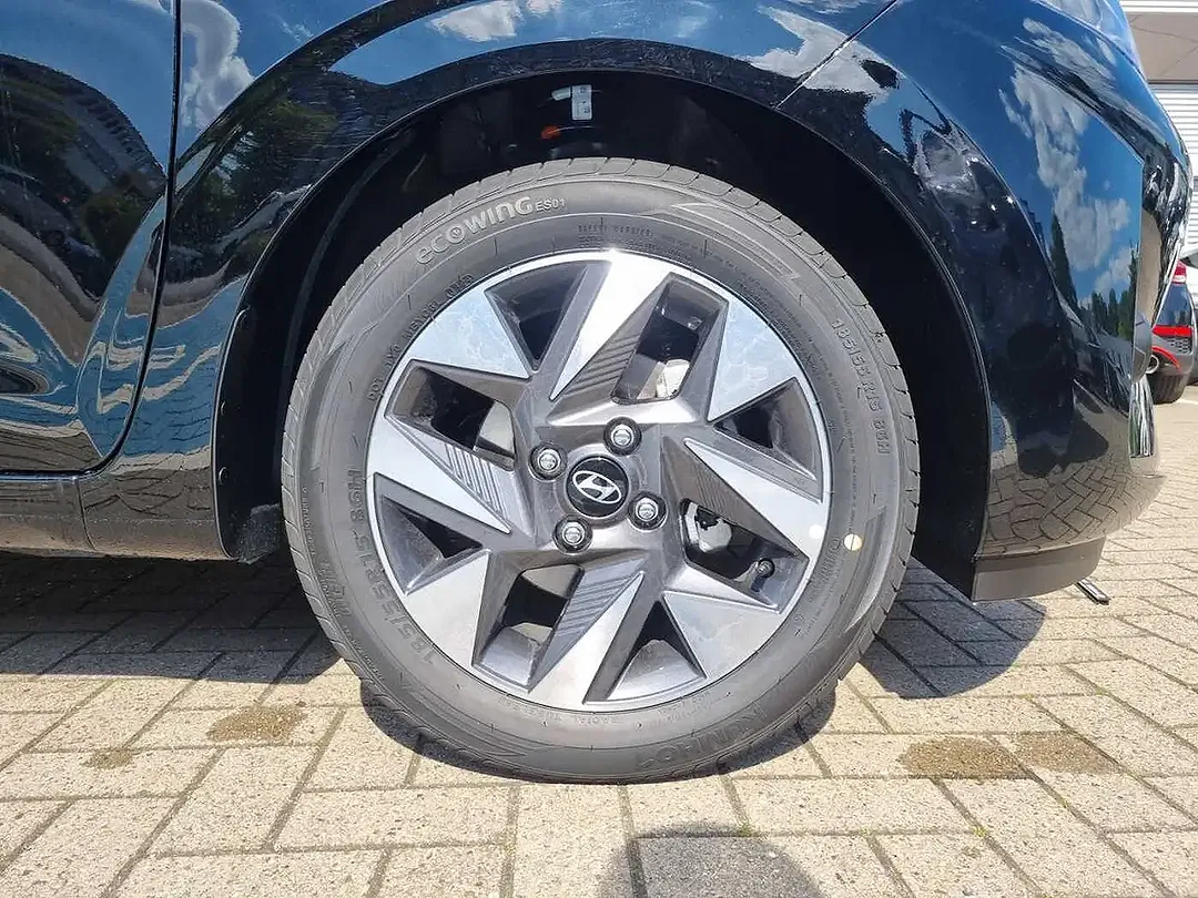 Hyundai i10 - Thumbnail 6