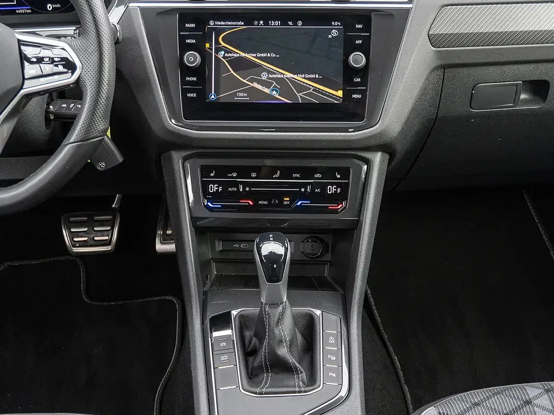 Volkswagen Tiguan - Thumbnail 12