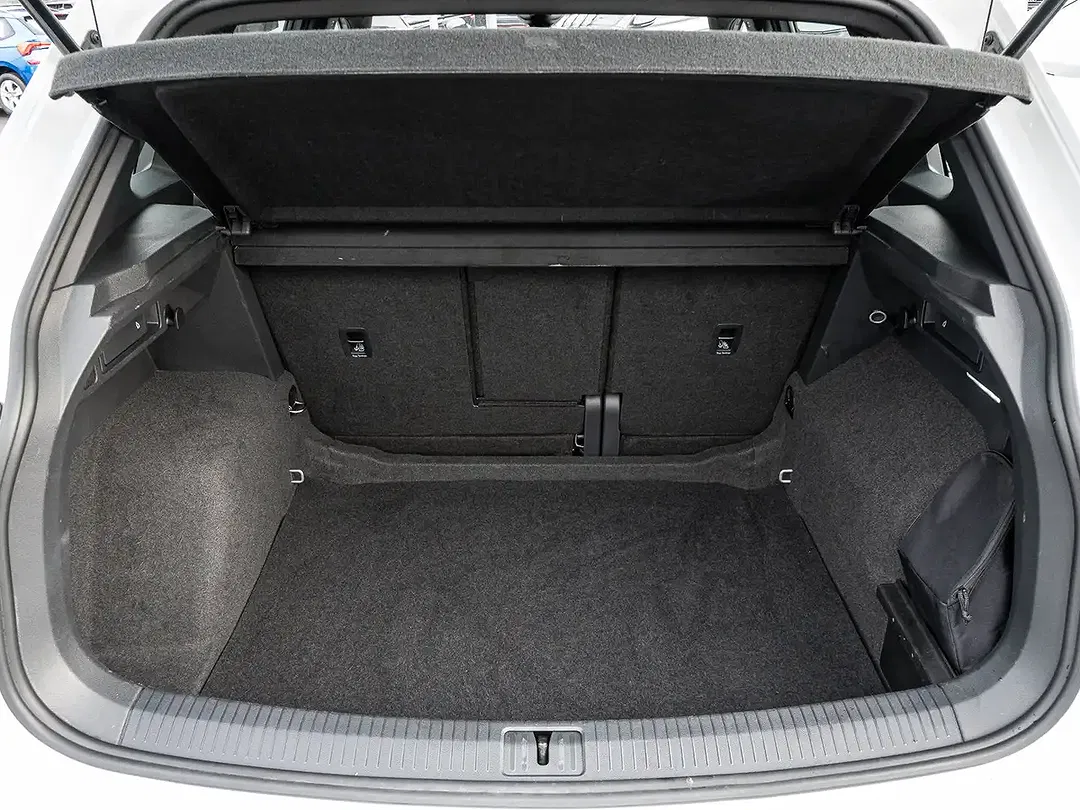 Volkswagen Tiguan - Thumbnail 17