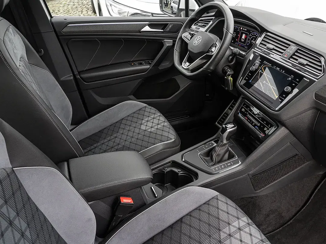 Volkswagen Tiguan - Thumbnail 8
