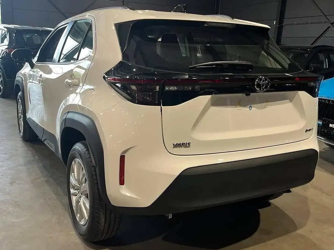 Toyota Yaris Cross - Thumbnail 4