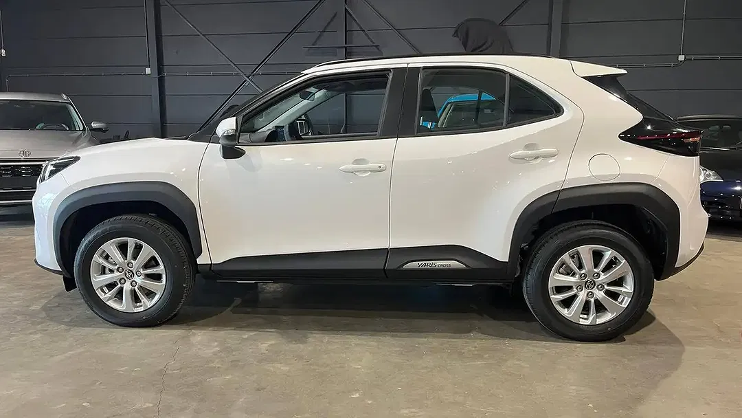 Toyota Yaris Cross - Thumbnail 5