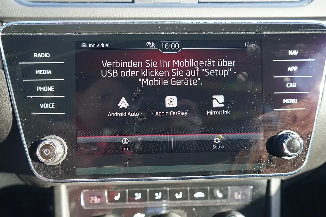 Skoda Superb - Thumbnail 9