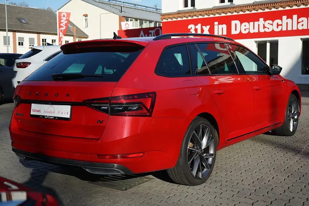 Skoda Superb - Thumbnail 2