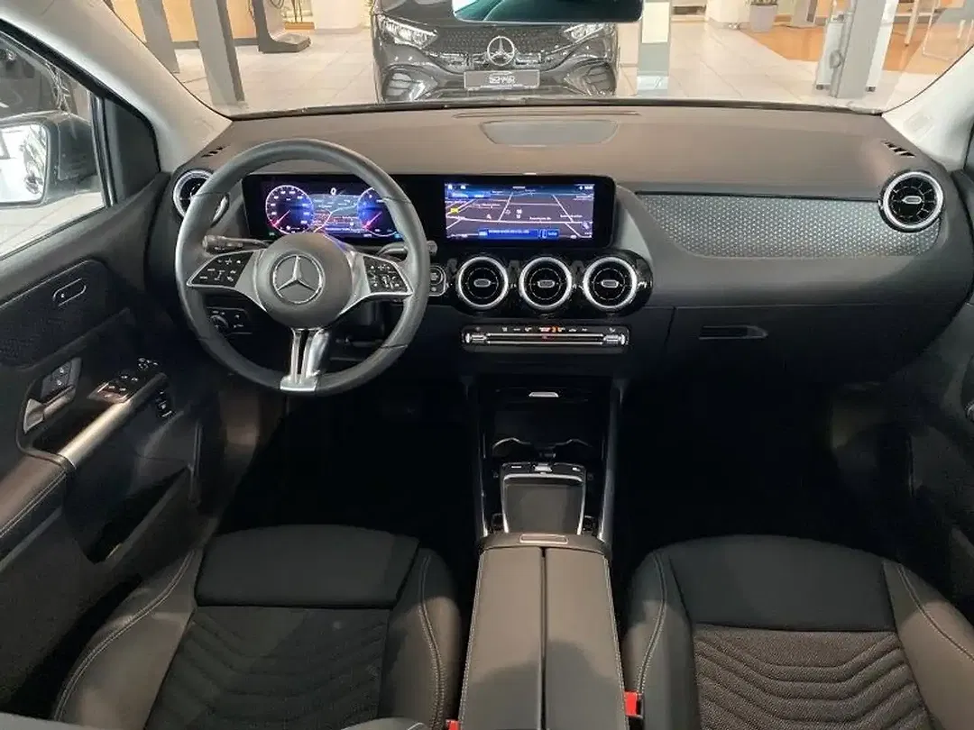 Mercedes-Benz B 180 - Thumbnail 11