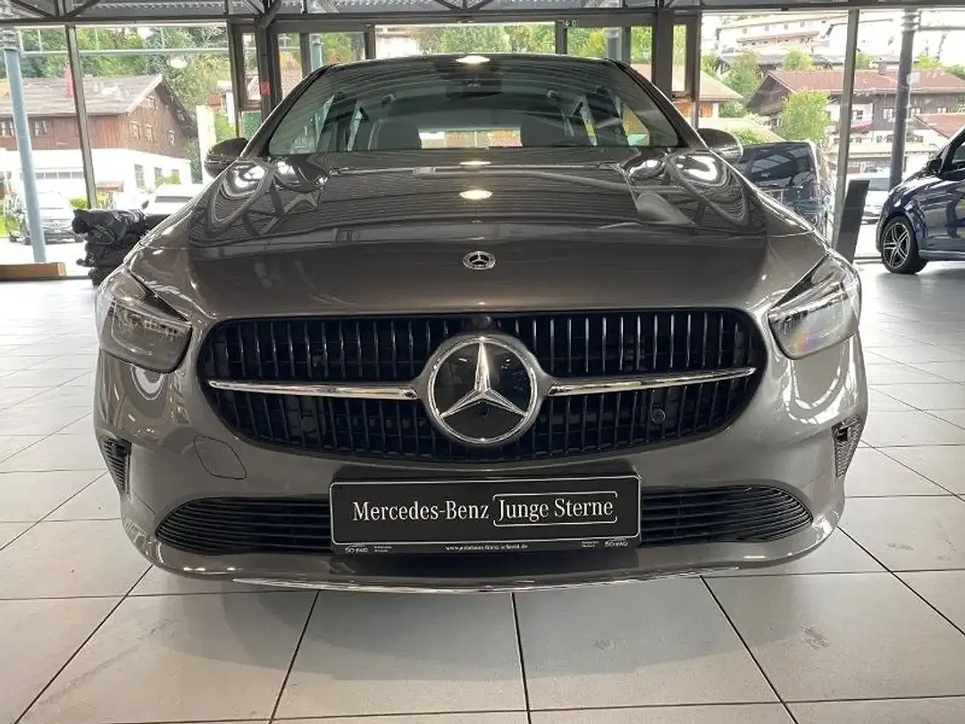 Mercedes-Benz B 180 - Thumbnail 3