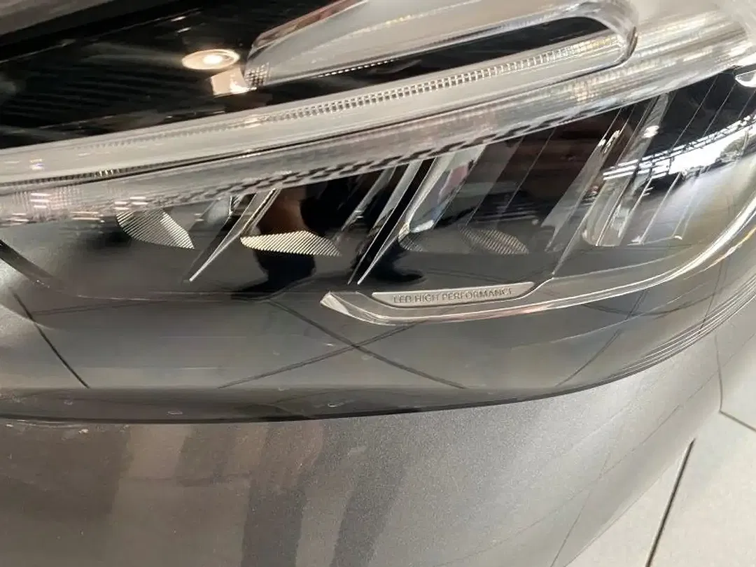 Mercedes-Benz B 180 - Thumbnail 4