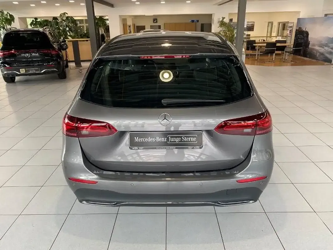 Mercedes-Benz B 180 - Thumbnail 7