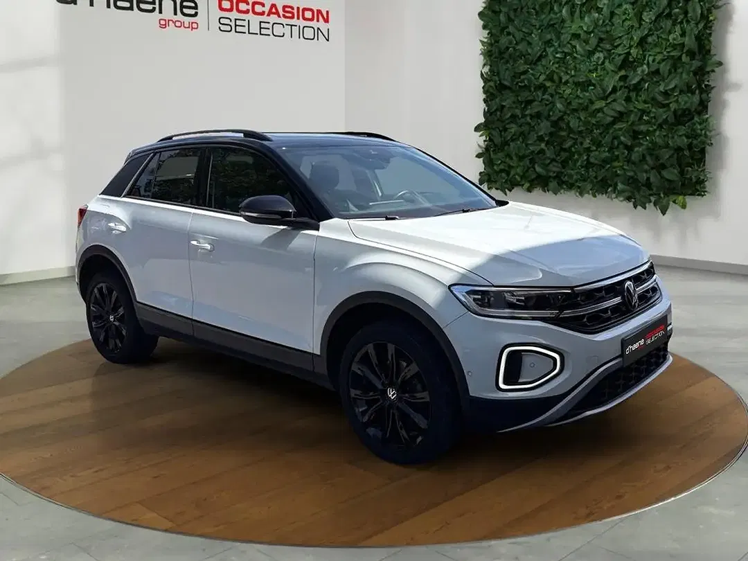 Volkswagen T-Roc - Thumbnail 12